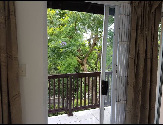 2 BEDROOM FLAT RENTED IN DAWNCREST